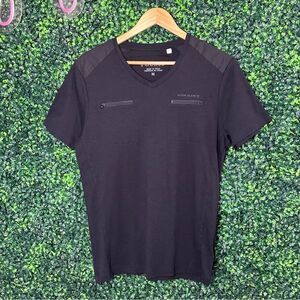 Men’s Guess Black V-neck Shirt Sz Medium